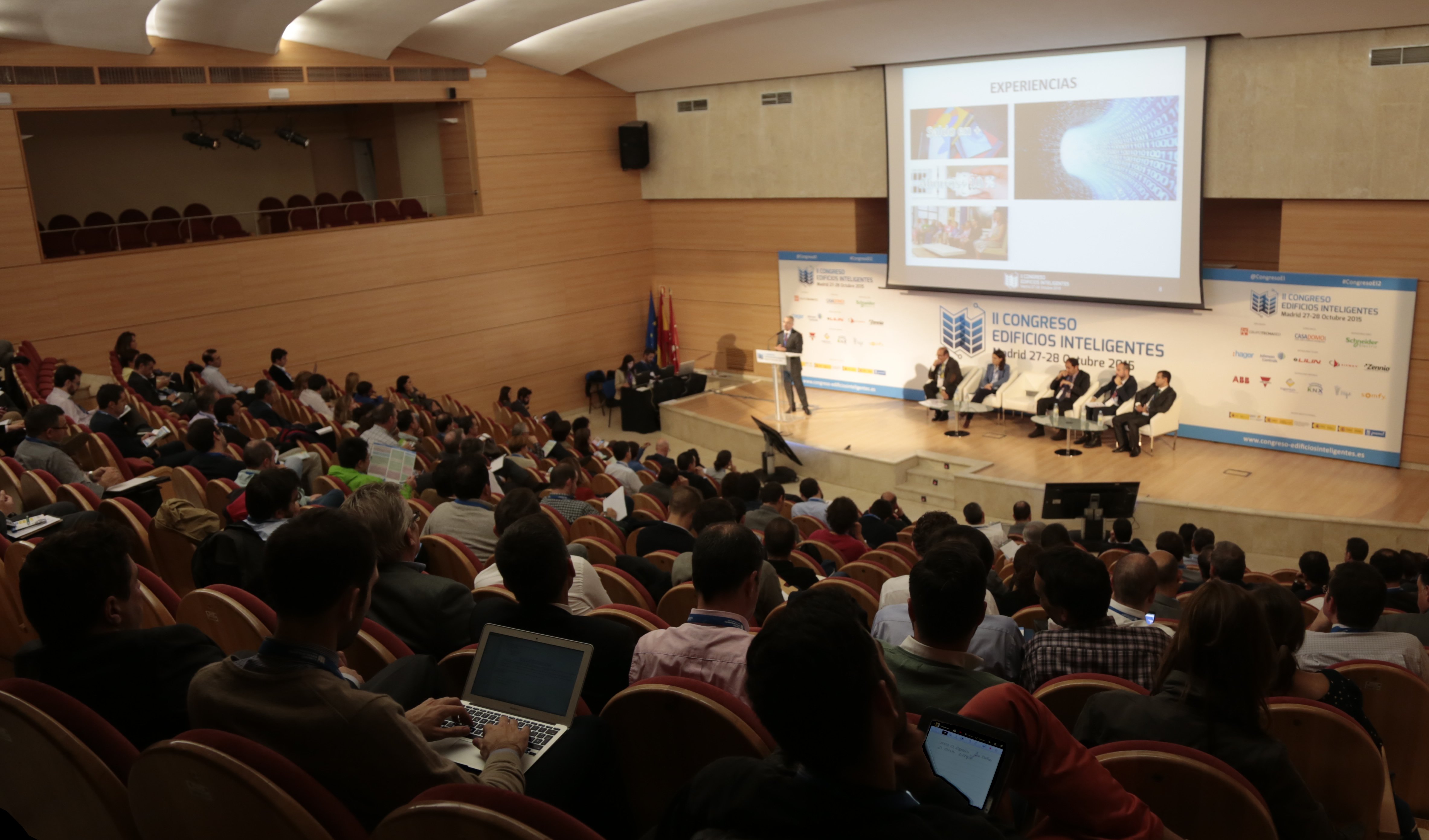 20151029-NP-GTR-2-Congreso-Edificios-Inteligentes-Resultados-Foto-Auditorio-1
