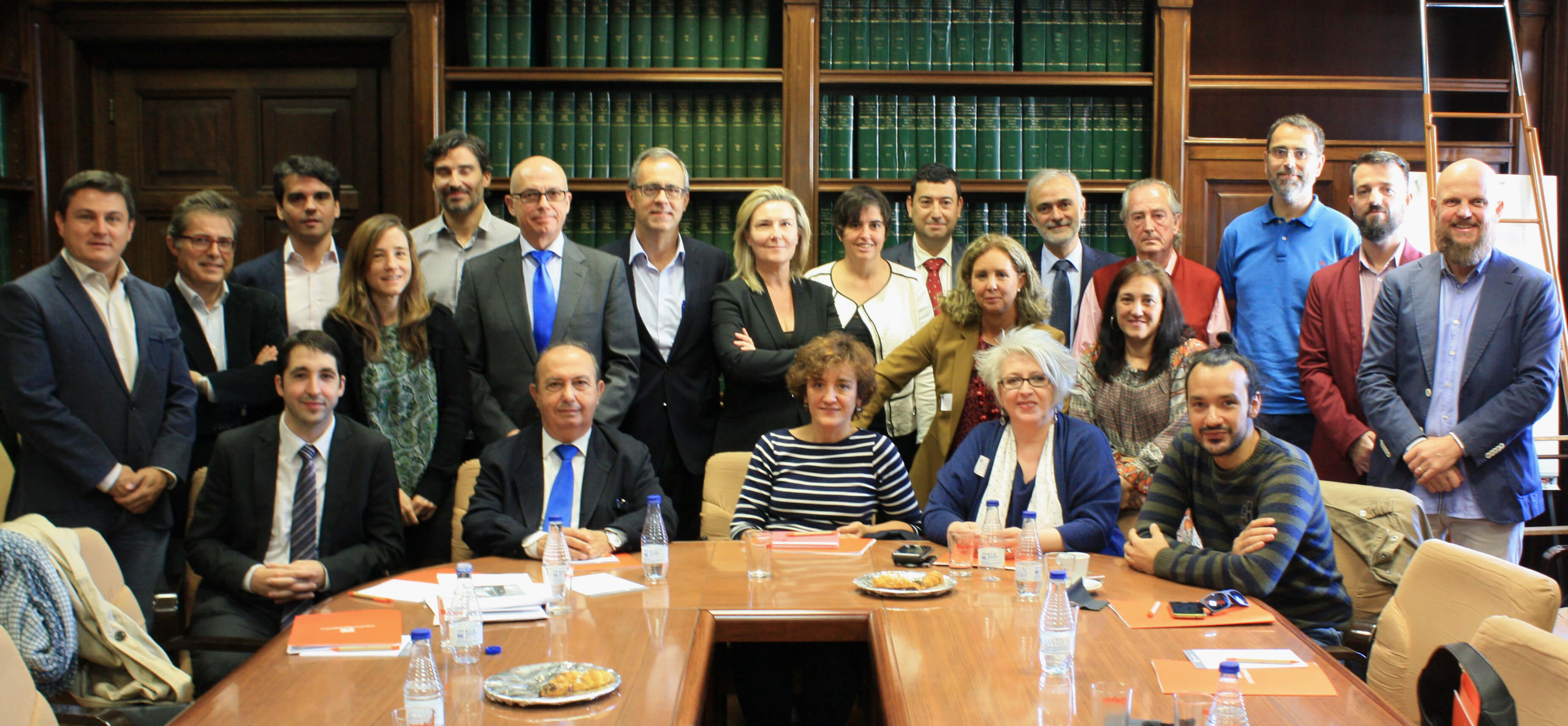 Participantes en la reunión del segundo Comité Técnico del IV Congreso de Edificios Energía Casi Nula